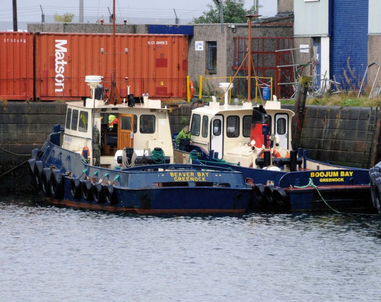 Photo Gallery of Today - Tugs on the River Clyde - Shipping Today ...